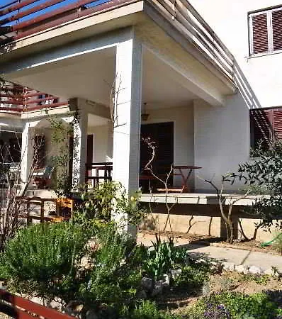 Dolac Guest house 3*